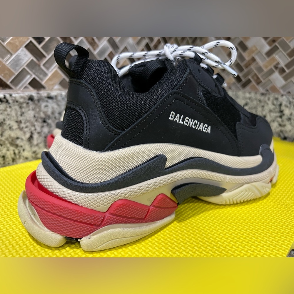Balenciagas Triple s